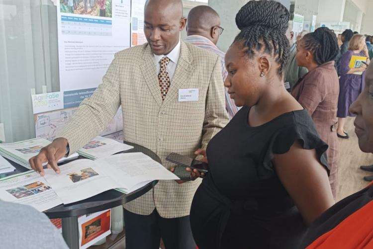 Dissemination of research outputs via posters & stakeholder manuals at the AgriFoSe workshop(8)