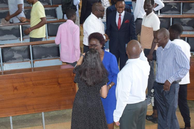 Prof. Maredia greeted by  Prof. Rose Nyikal after the guest lecture